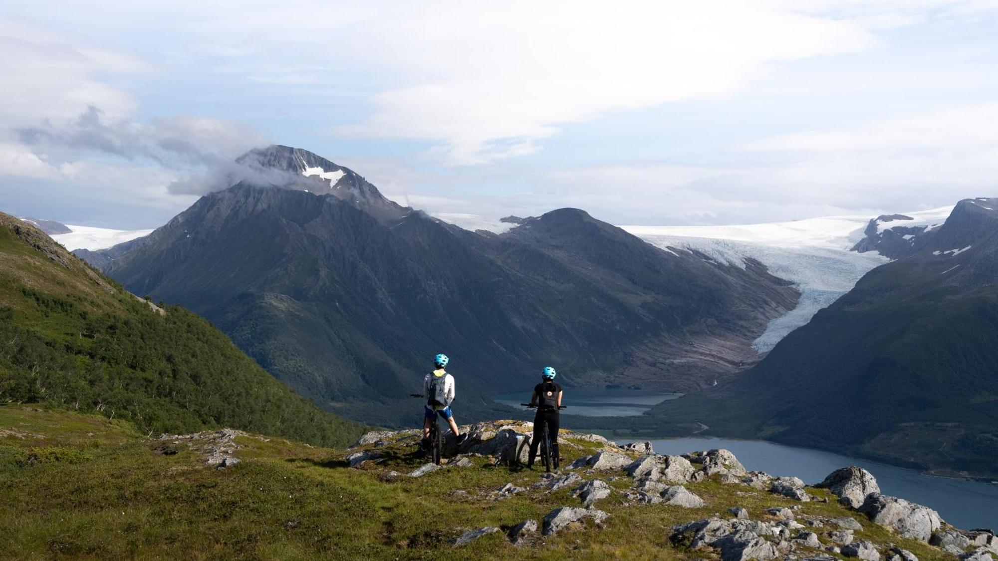Gulbrakka Basecamp Hotell Glomfjord Exteriör bild