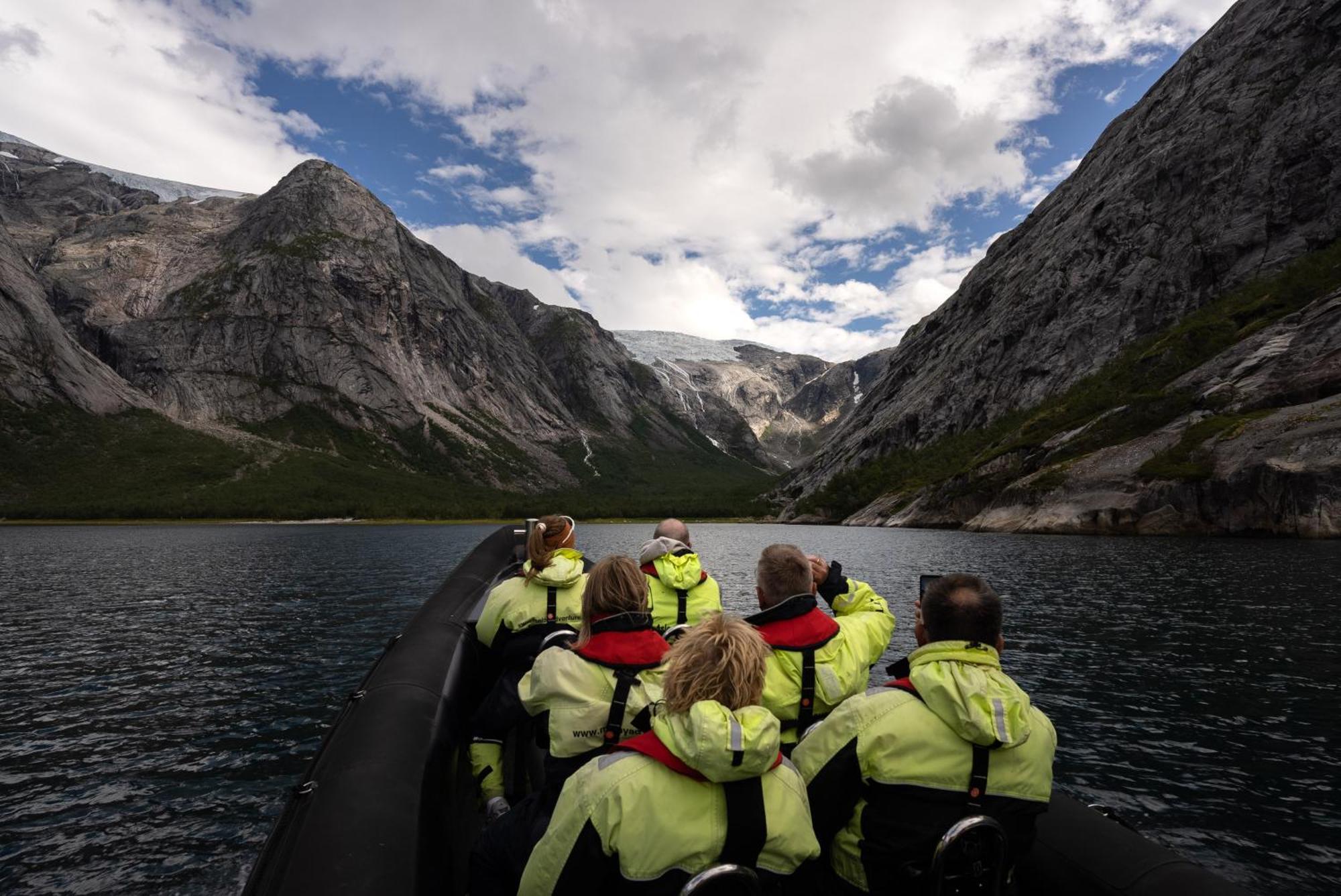 Gulbrakka Basecamp Hotell Glomfjord Exteriör bild
